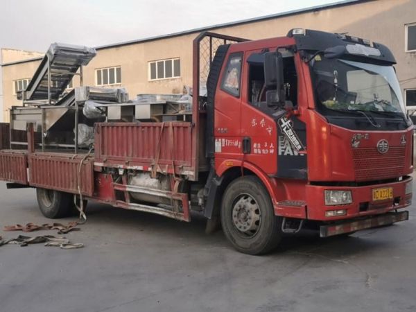 蘿卜干加工設備在重慶云陽投入運行